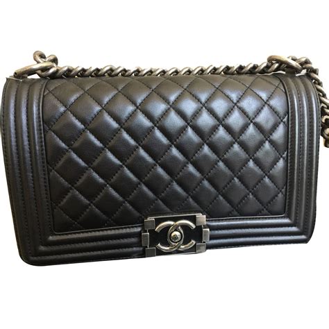 sac chanel boy noir|Chanel sachet.